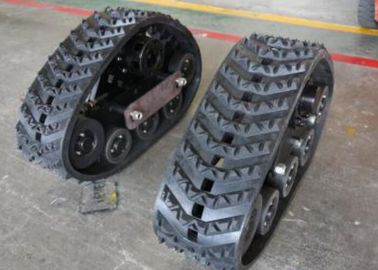 320mmの幅のクローラー トラクターの前輪ISO9001の証明のためのゴム製能力別クラス編成制度