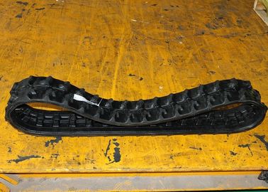 ゴム製小型掘削機トラック150mm x 72mm 34のリンク傷ついている3つの金属の中心