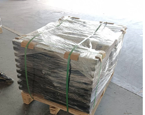 500mm 幅 171 黒い掘削機ゴムと鋼ゴムパッドのピッチチェーン