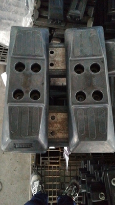 500mm 幅 171 黒い掘削機ゴムと鋼ゴムパッドのピッチチェーン
