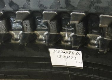 ボブキャット T830 T870用のローダーゴムレール 450 x 86 x 58