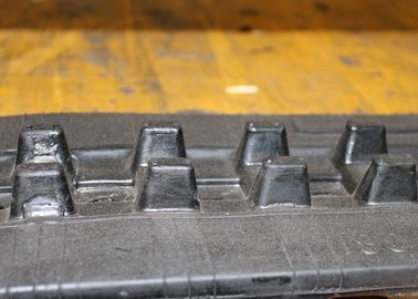 小さい建設機械のための小型幼虫の掘削機のゴム製トラック