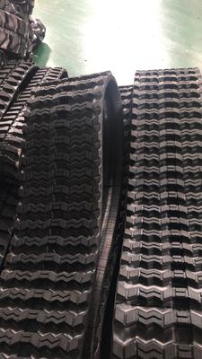 320x86x55/400x86x55/450x86x55 ジグザックパターン スキッドステアローダーゴムトラック