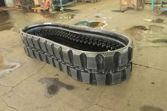 ガムトラック KU450X86X58/B450X86X58 スキッドステアローダー 車両の下部 ガムトラック