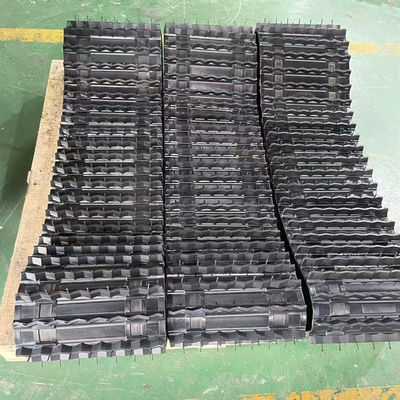 Polaris、Arctic Cat、Ski-Dooのスノーモービル用トラック